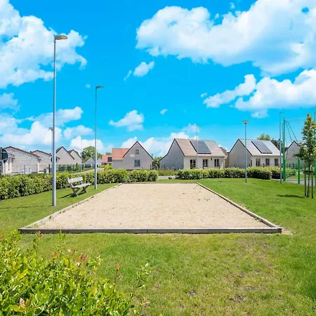 Classy Polder House Near בית נופש *